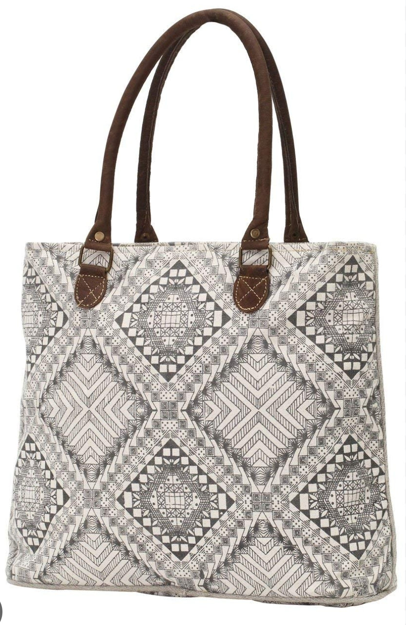Artisan tote bag