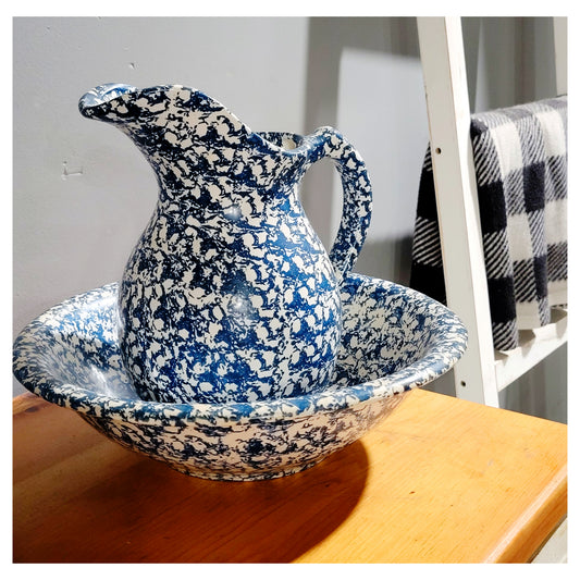 Vintage pitcher basin set