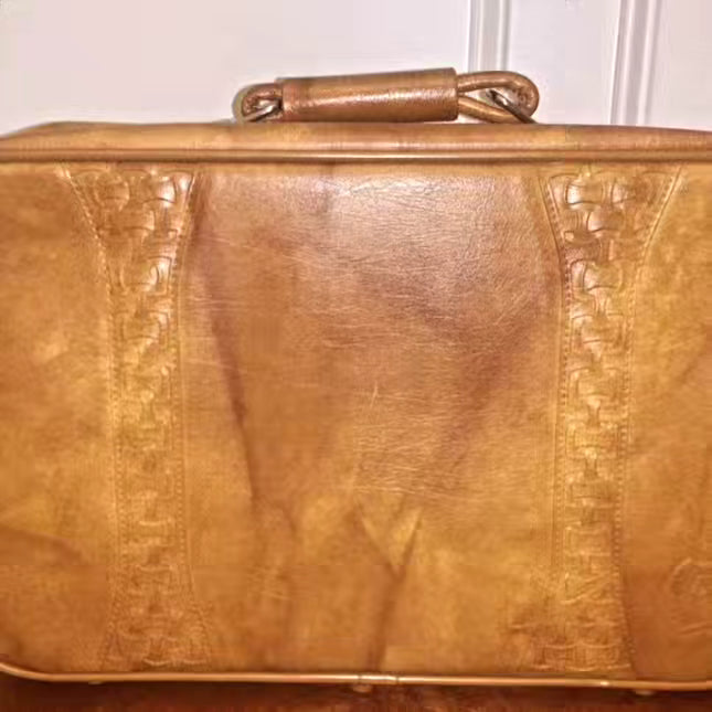 Vintage luggage set